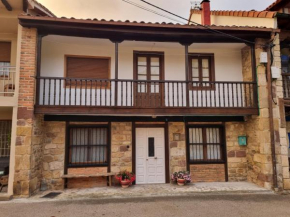 La Jomeruca ,espaciosa casa rural cerca de playa y montaña